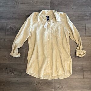 NWT 100% Linen GAP Top